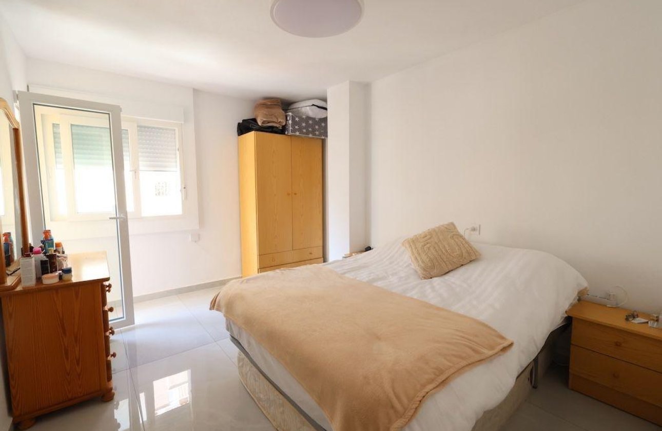 Resale - Apartment / flat - Torrevieja - Acequion
