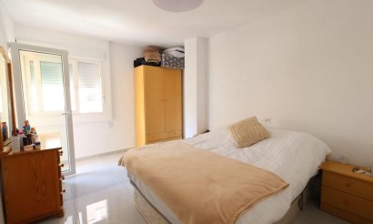Resale - Apartment / flat - Torrevieja - Acequion