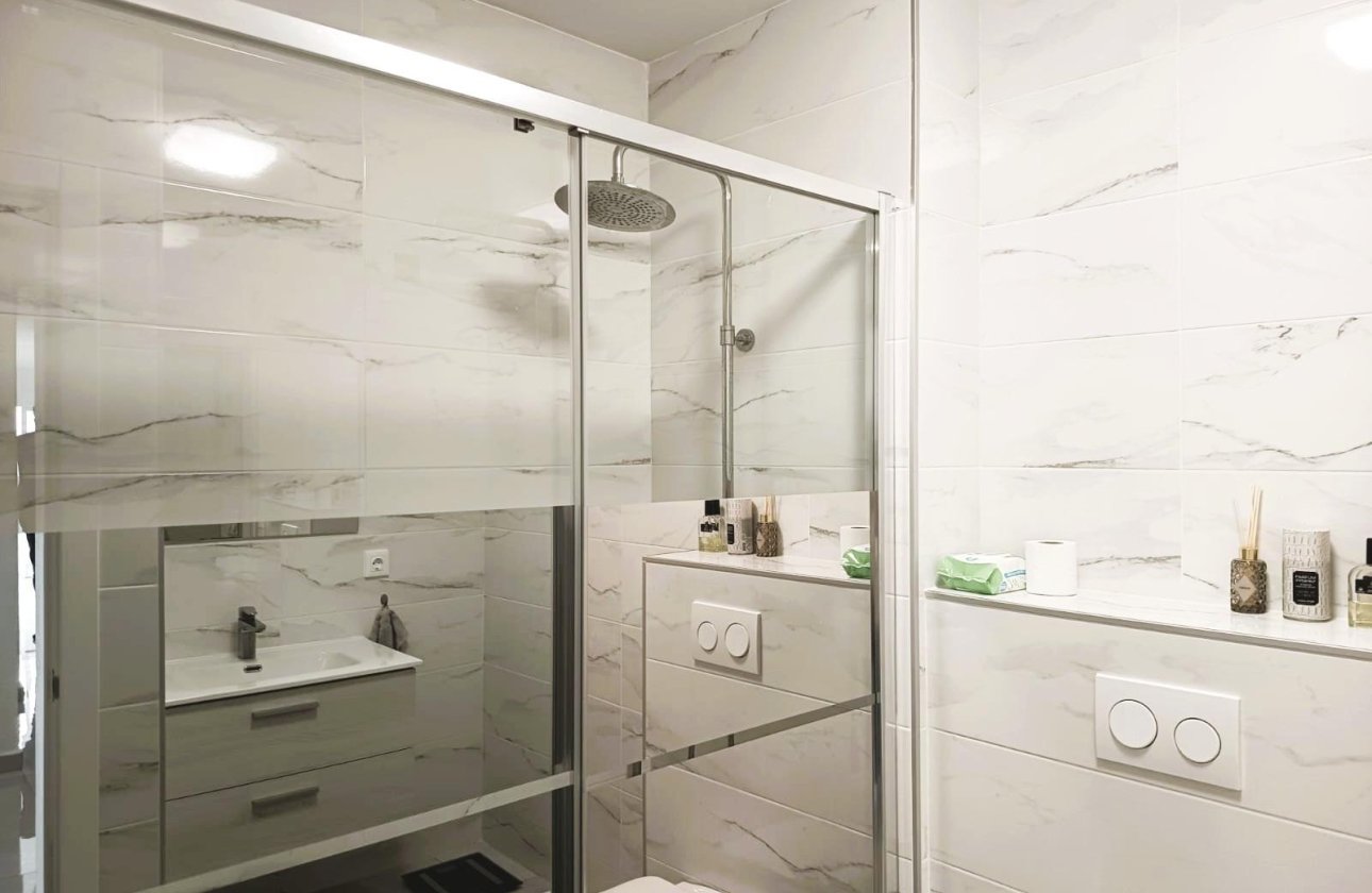 Resale - Apartment / flat - Torrevieja - Acequion
