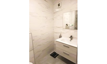 Resale - Apartment / flat - Torrevieja - Acequion