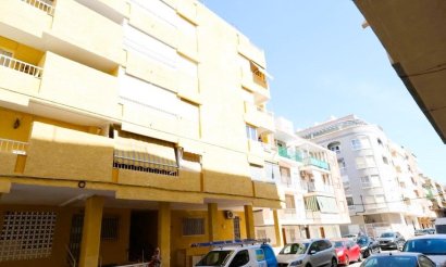 Resale - Apartment / flat - Torrevieja - Acequion