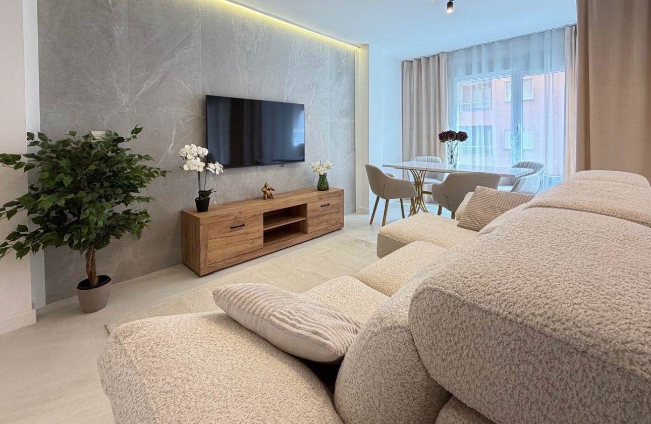 Resale - Apartment / flat - Torrevieja - Playa del Cura
