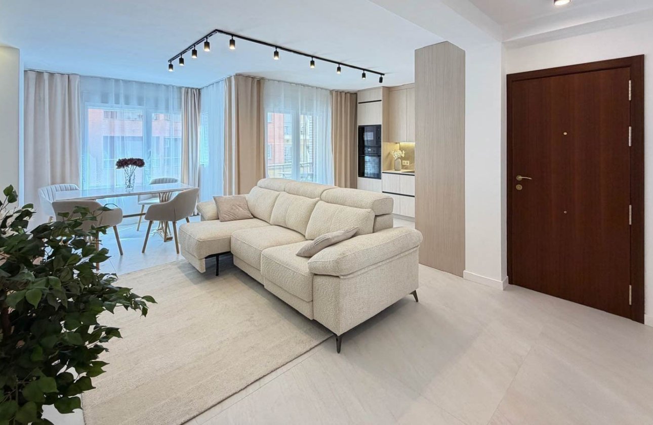 Resale - Apartment / flat - Torrevieja - Playa del Cura