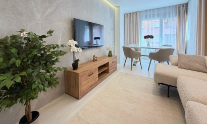 Resale - Apartment / flat - Torrevieja - Playa del Cura