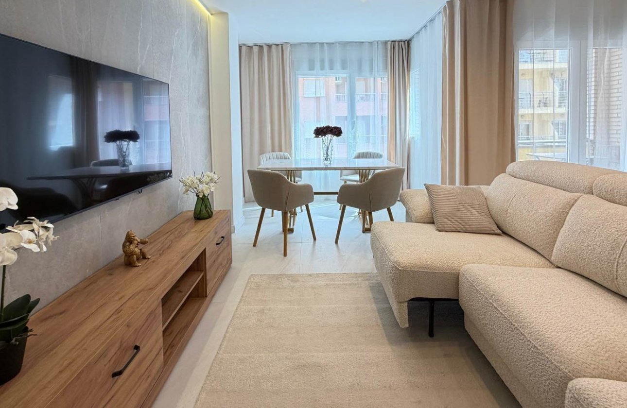 Resale - Apartment / flat - Torrevieja - Playa del Cura