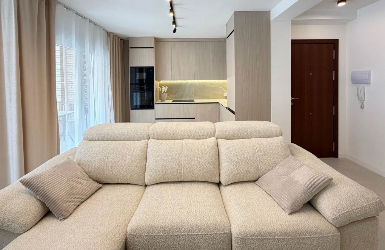 Resale - Apartment / flat - Torrevieja - Playa del Cura