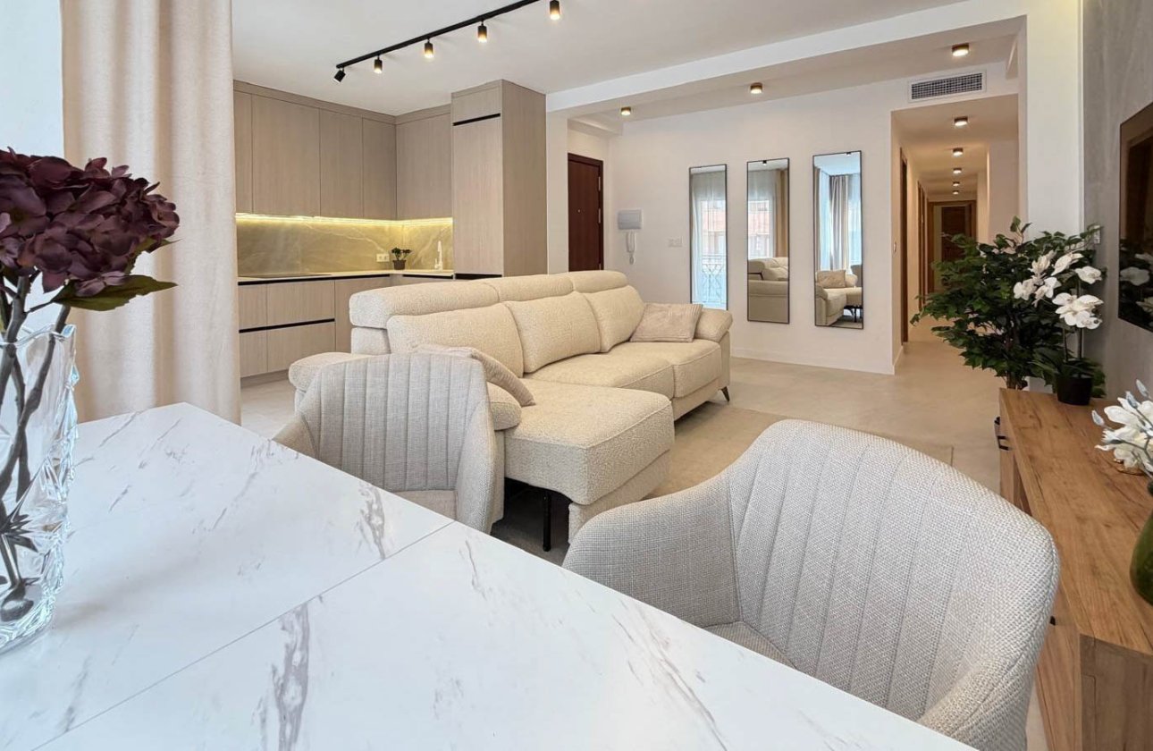 Resale - Apartment / flat - Torrevieja - Playa del Cura