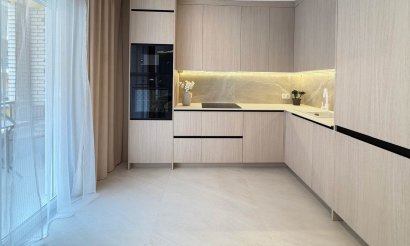 Resale - Apartment / flat - Torrevieja - Playa del Cura