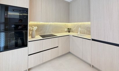 Resale - Apartment / flat - Torrevieja - Playa del Cura