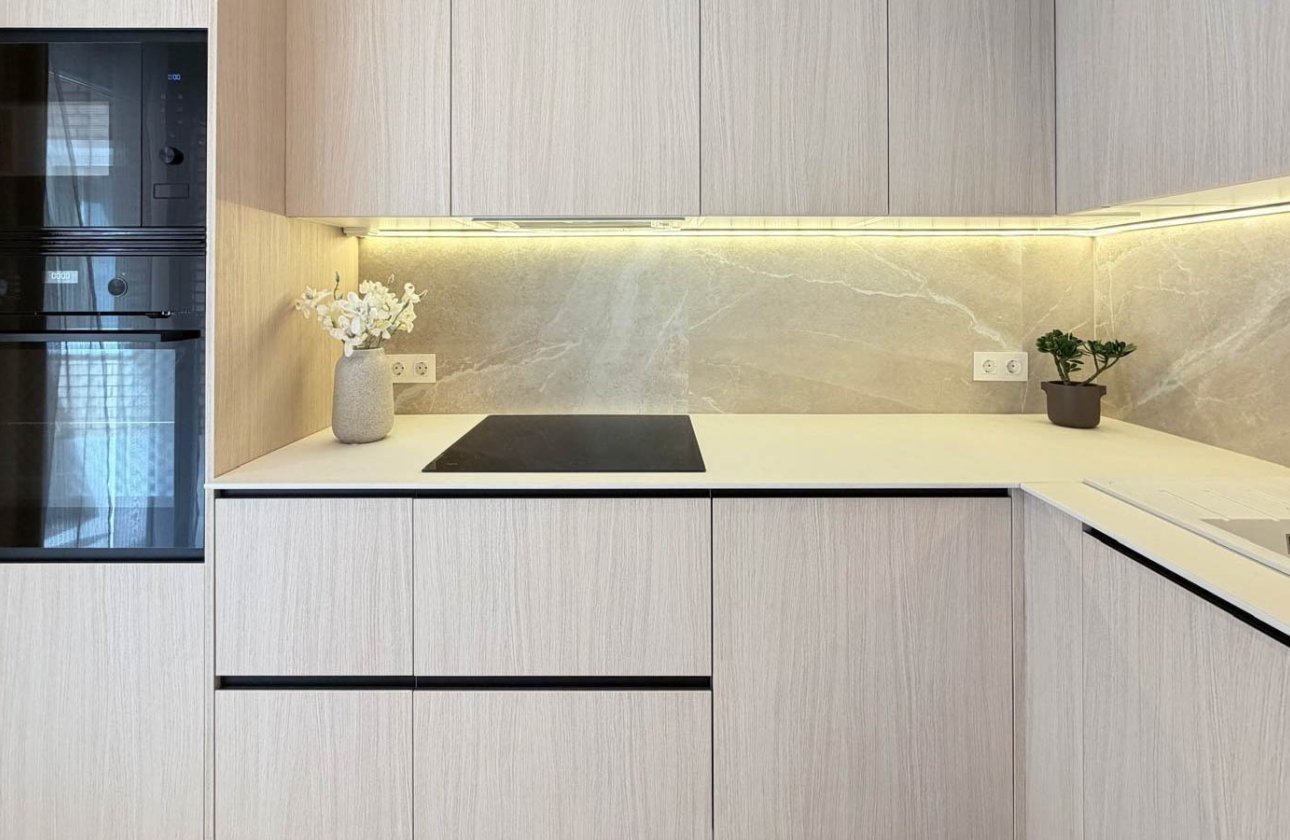 Resale - Apartment / flat - Torrevieja - Playa del Cura
