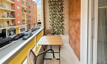 Resale - Apartment / flat - Torrevieja - Playa del Cura