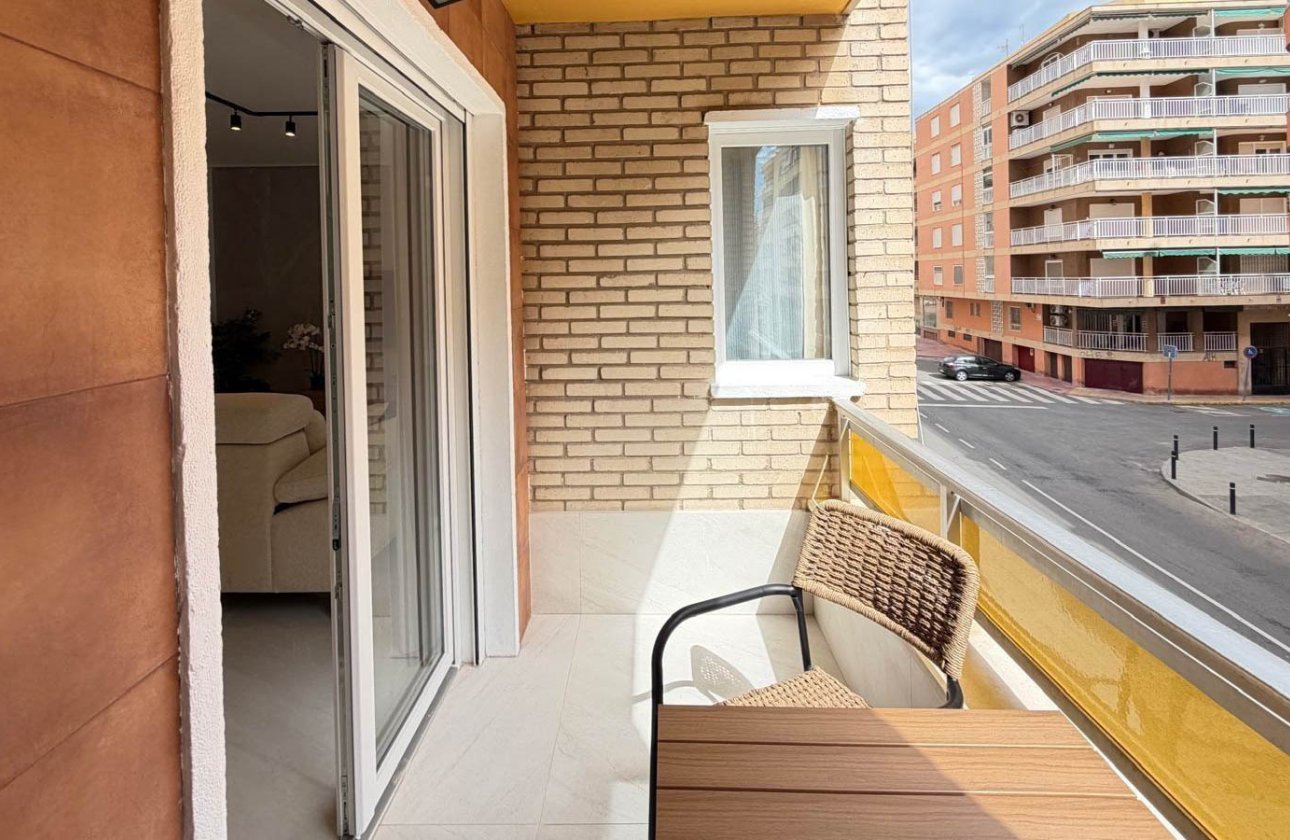 Resale - Apartment / flat - Torrevieja - Playa del Cura
