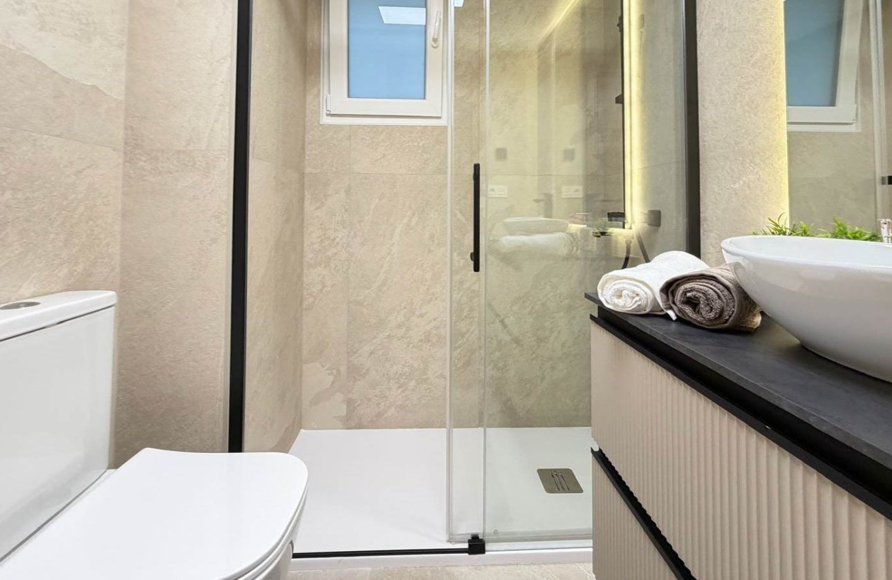 Resale - Apartment / flat - Torrevieja - Playa del Cura