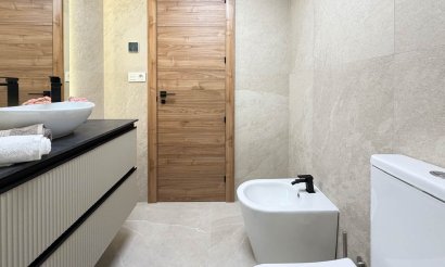 Resale - Apartment / flat - Torrevieja - Playa del Cura