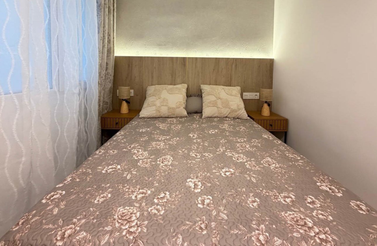 Resale - Apartment / flat - Torrevieja - Playa del Cura