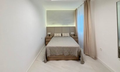 Resale - Apartment / flat - Torrevieja - Playa del Cura