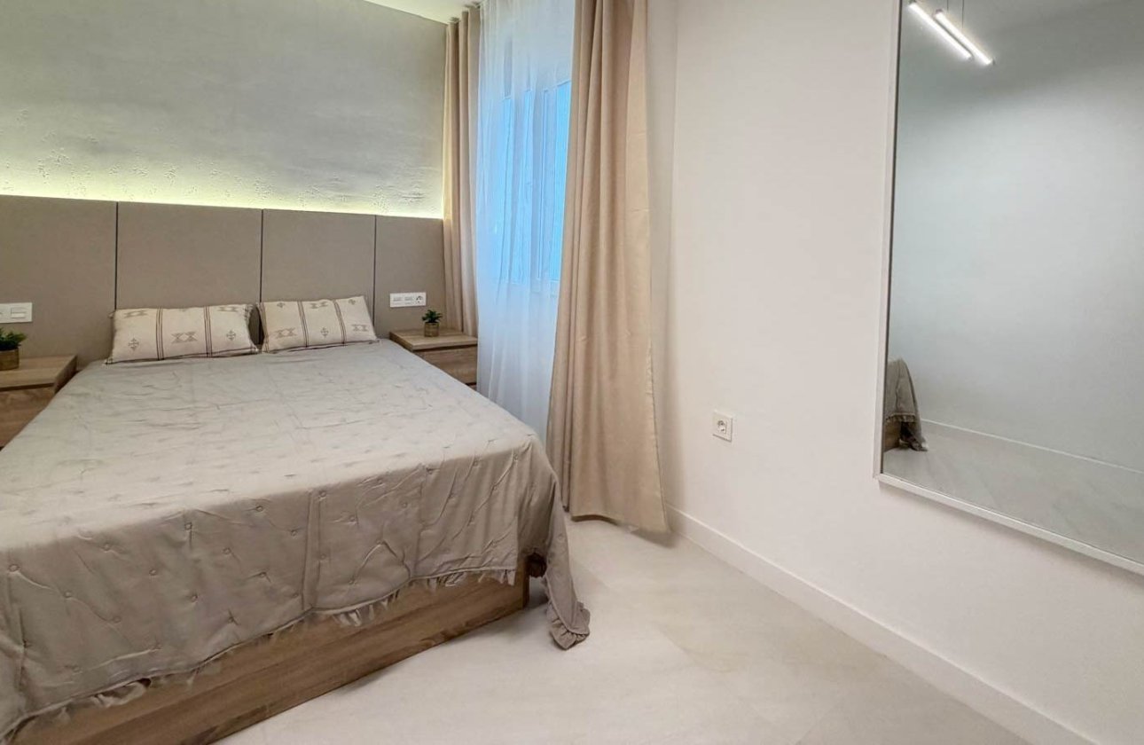 Resale - Apartment / flat - Torrevieja - Playa del Cura