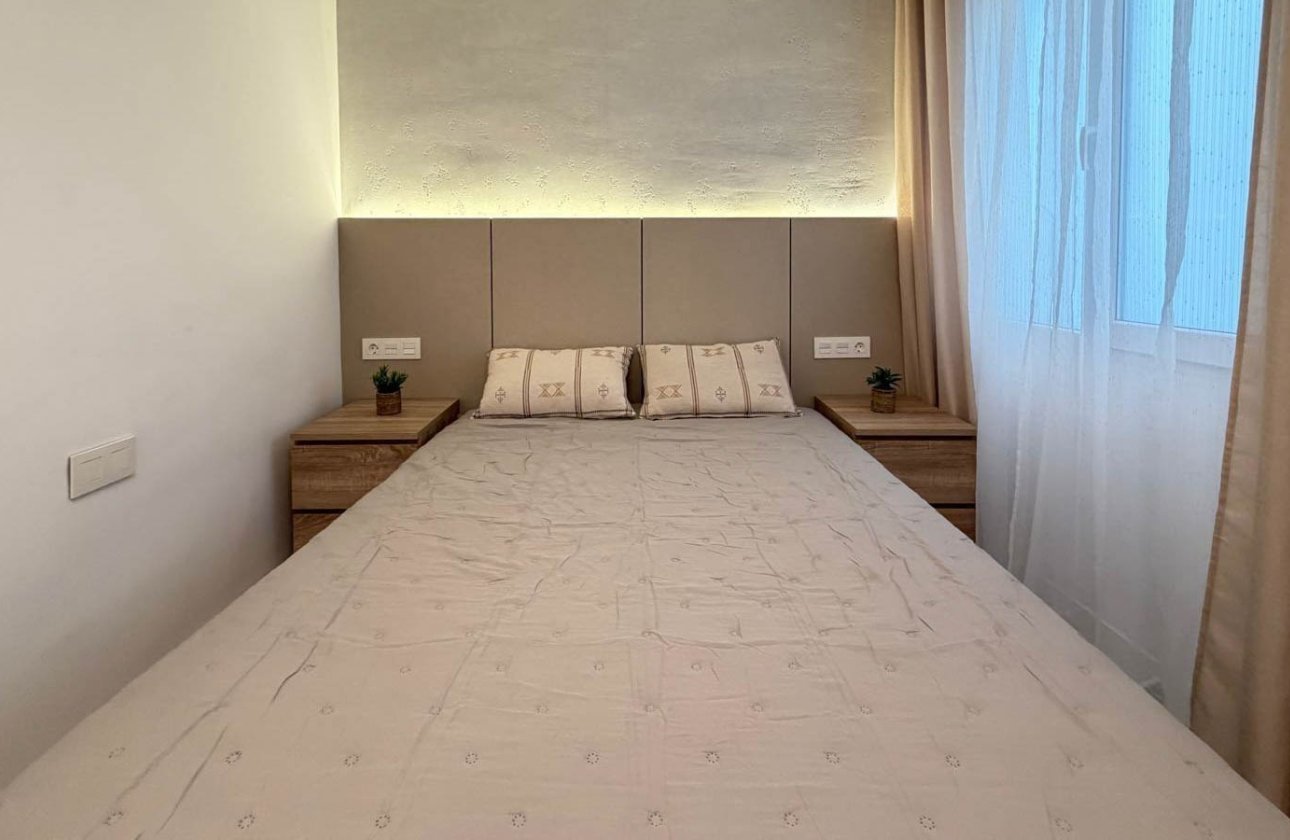 Resale - Apartment / flat - Torrevieja - Playa del Cura