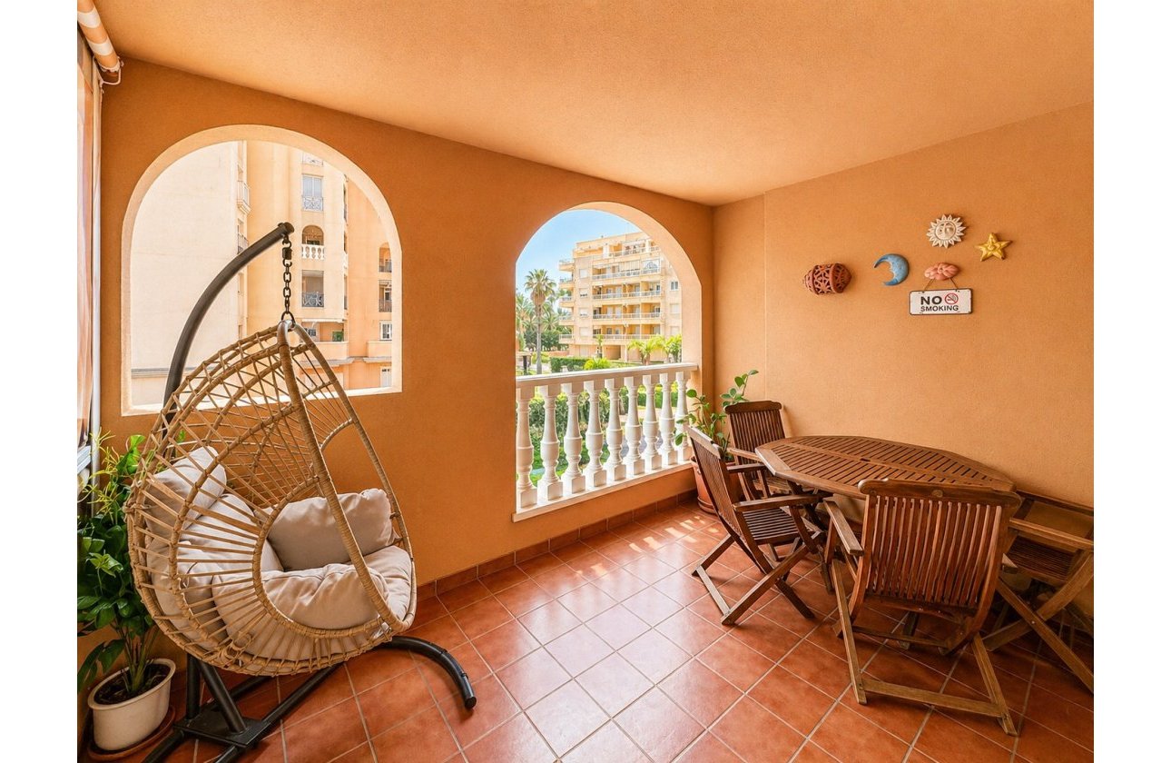 Resale - Apartment / flat - Torrevieja - Playa de los Locos