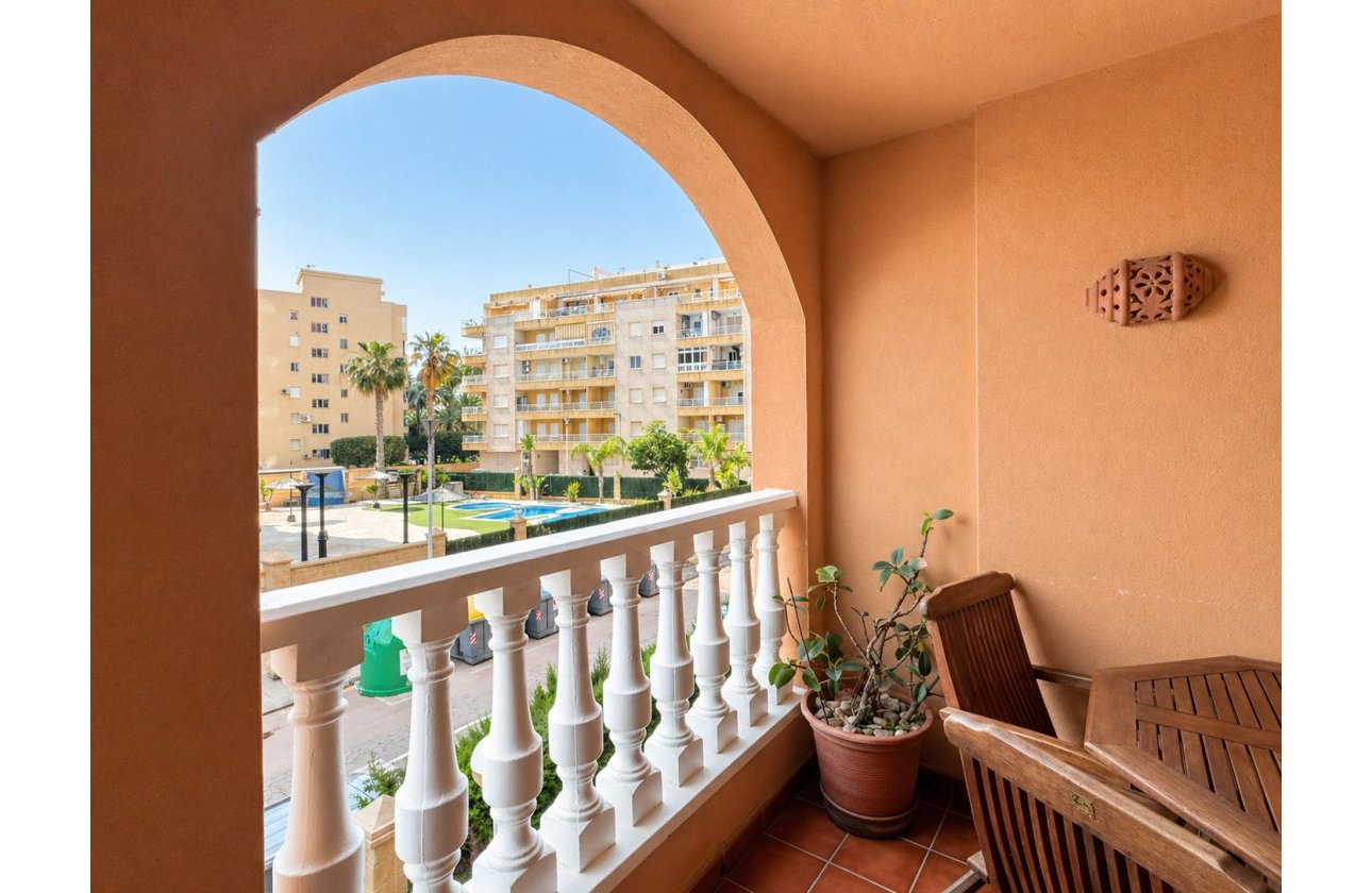 Resale - Apartment / flat - Torrevieja - Playa de los Locos