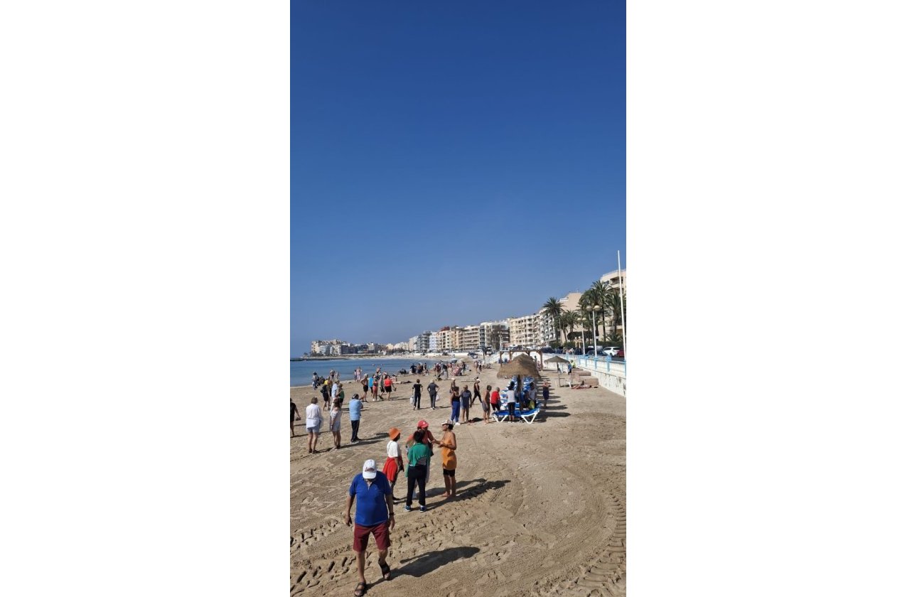 Resale - Apartment / flat - Torrevieja - Playa de los Locos