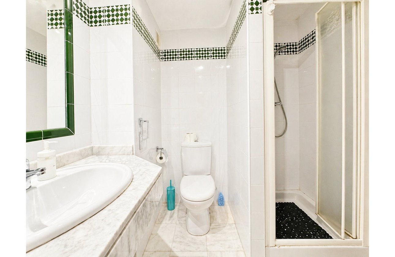 Resale - Apartment / flat - Torrevieja - Playa de los Locos