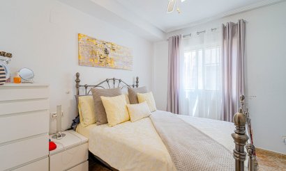 Resale - Apartment / flat - Punta Prima - La Ciñuelica