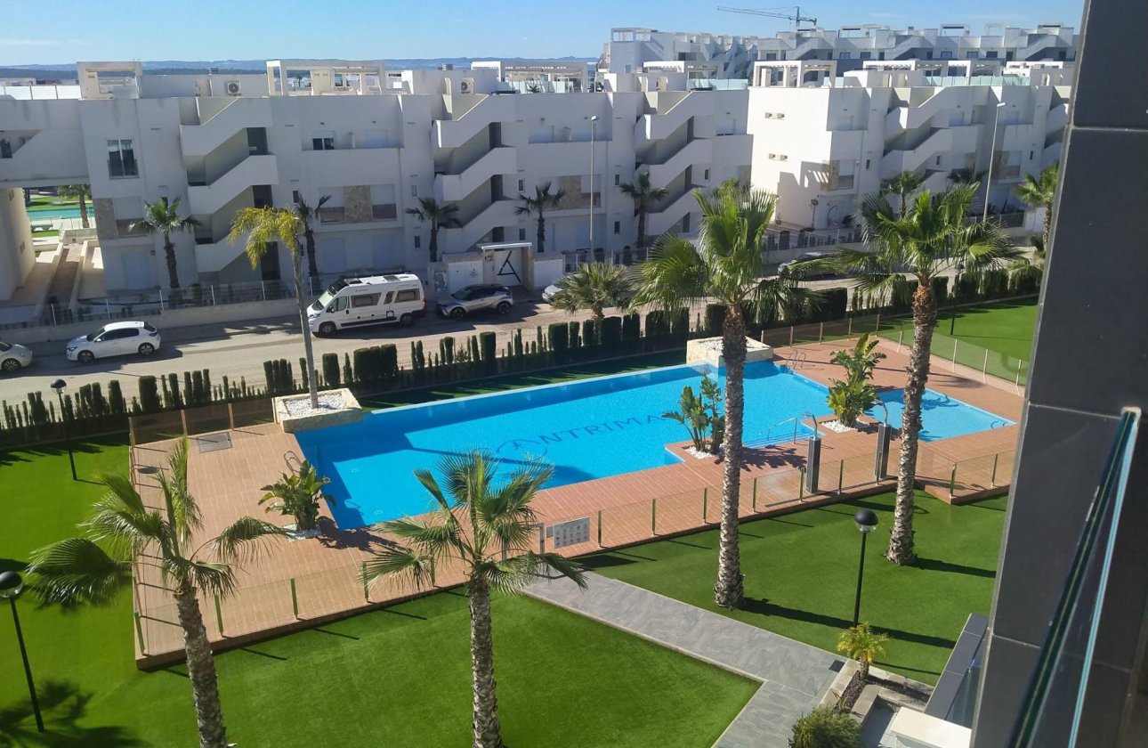 Resale - Bungalow - Guardamar del Segura - EL RASO