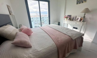Resale - Bungalow - Guardamar del Segura - EL RASO