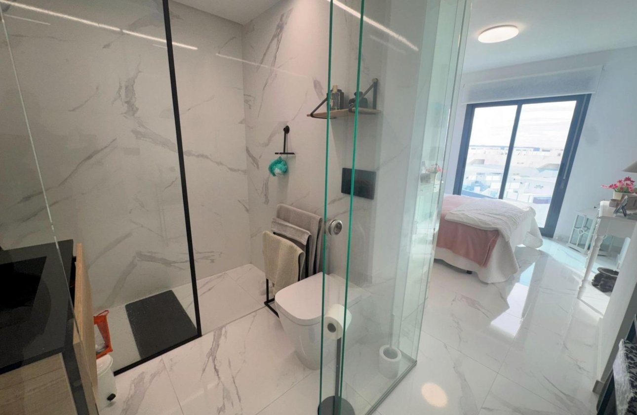 Resale - Bungalow - Guardamar del Segura - EL RASO