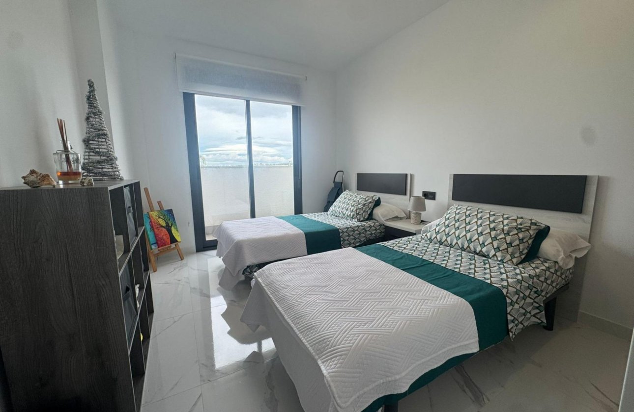 Resale - Bungalow - Guardamar del Segura - EL RASO