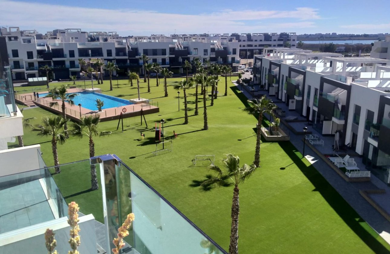 Resale - Bungalow - Guardamar del Segura - EL RASO