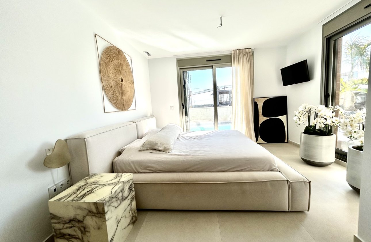 Revente - Villa - Las Filipinas