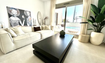 Revente - Villa - Las Filipinas