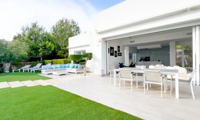 Resale - Villa - Las Colinas Golf Resort