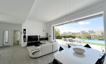 Resale - Villa - Las Colinas Golf Resort