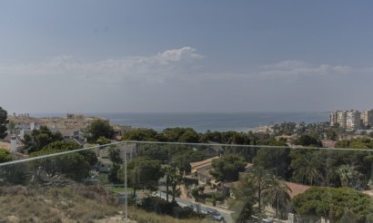 Resale - Villa - Orihuela Costa - Campoamor