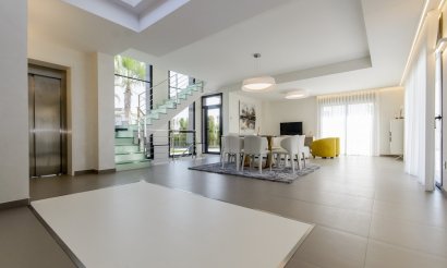 Resale - Villa - Orihuela Costa - Campoamor