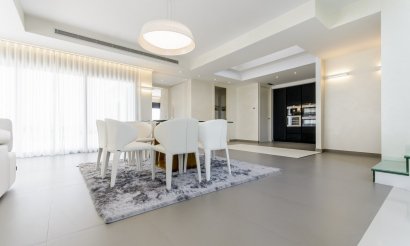 Resale - Villa - Orihuela Costa - Campoamor