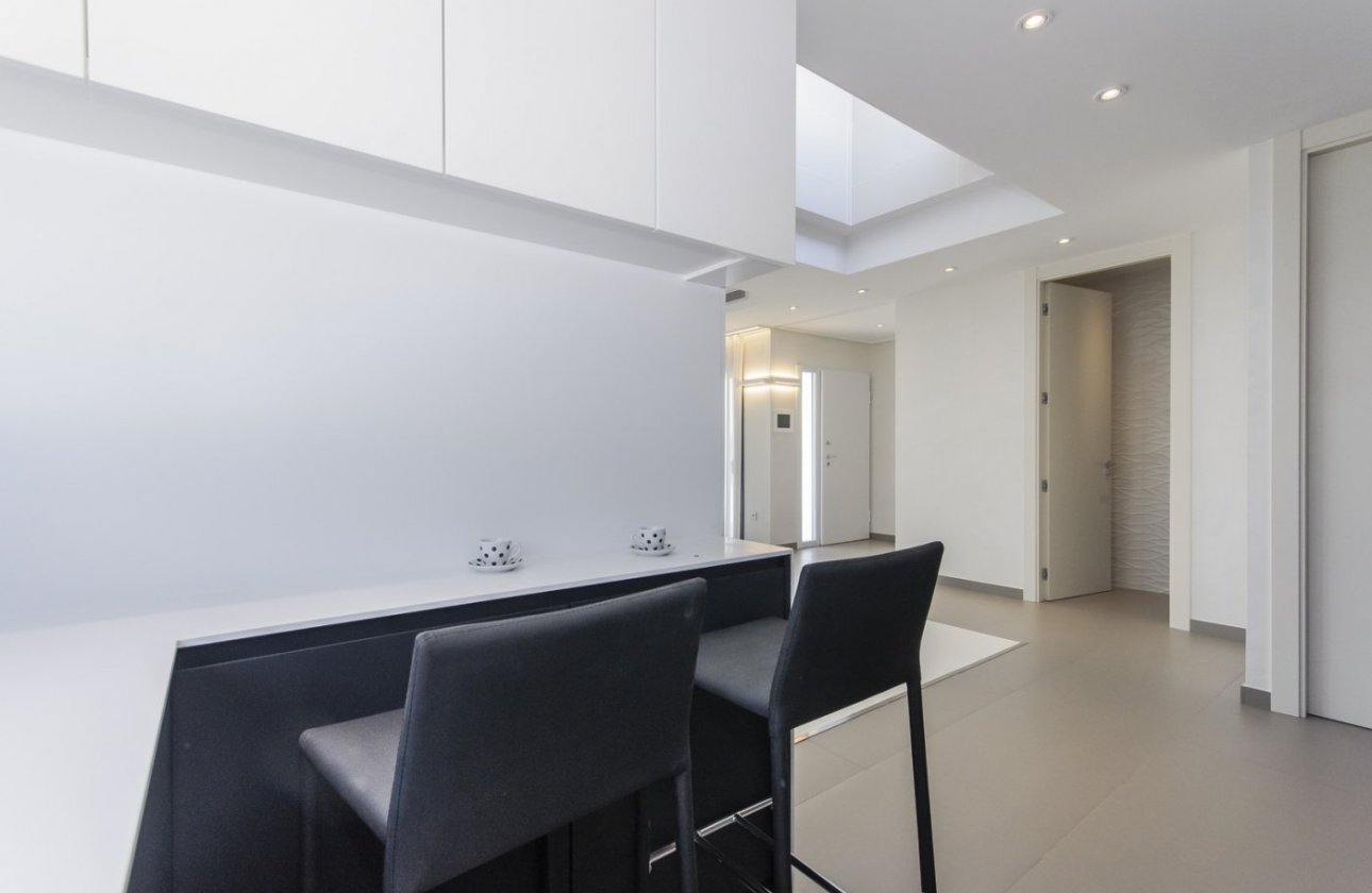 Resale - Villa - Orihuela Costa - Campoamor
