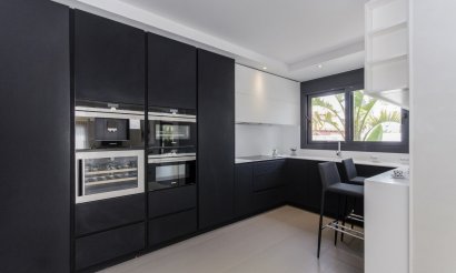 Resale - Villa - Orihuela Costa - Campoamor