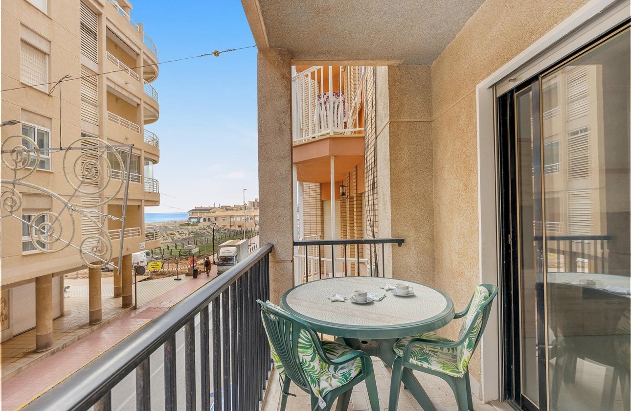 Resale - Apartment / flat - Torrevieja - La Mata