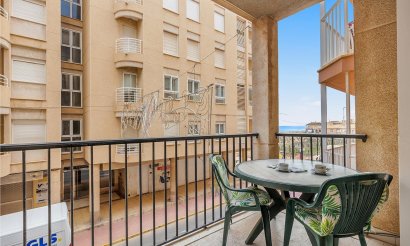 Resale - Apartment / flat - Torrevieja - La Mata