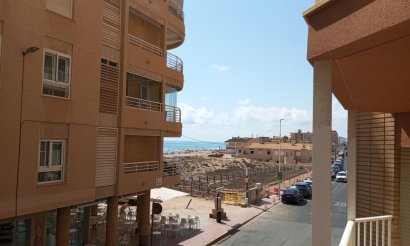 Resale - Apartment / flat - Torrevieja - La Mata
