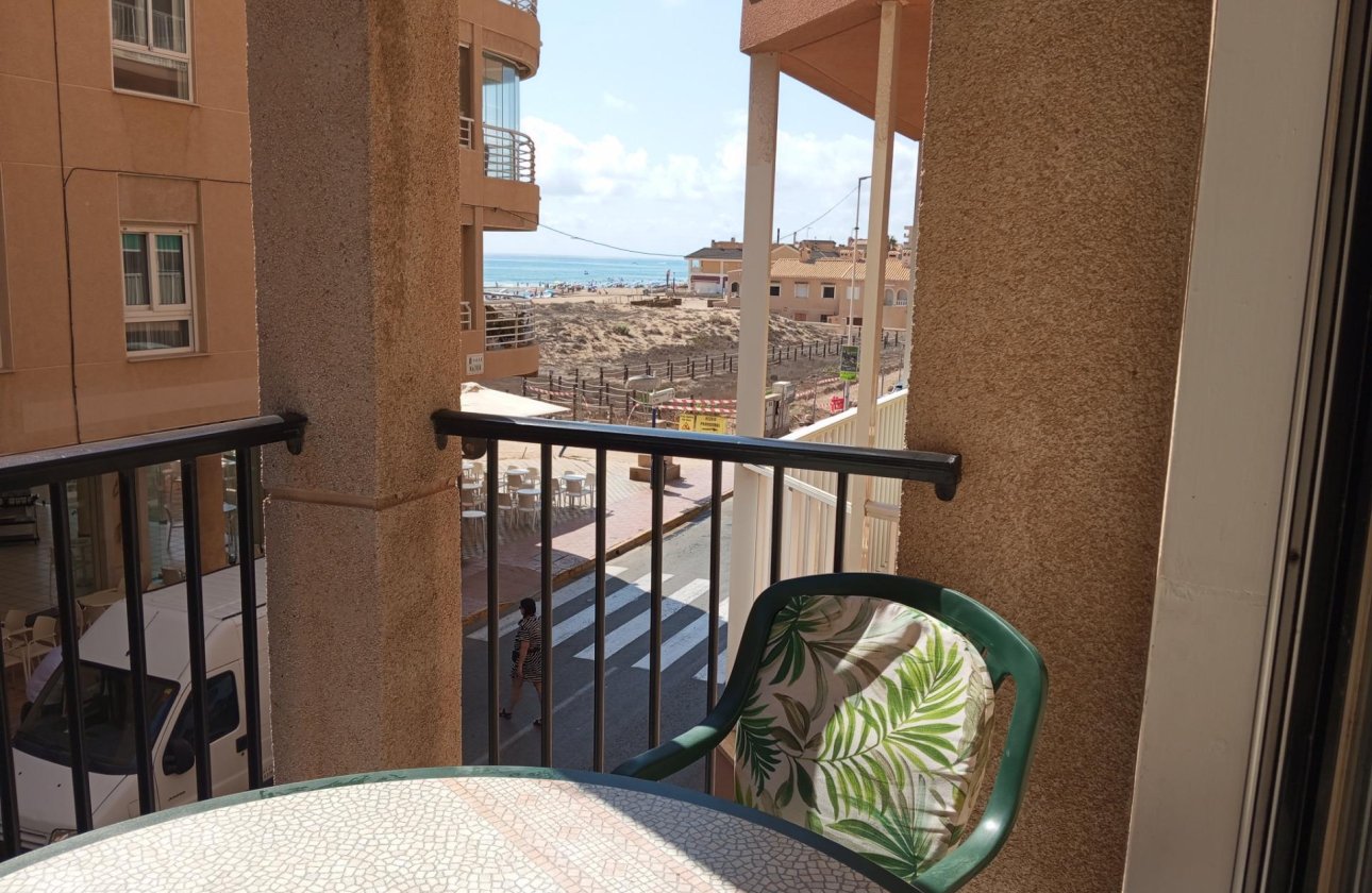 Resale - Apartment / flat - Torrevieja - La Mata