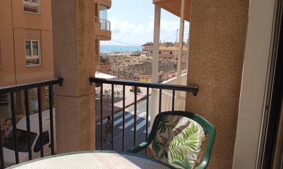 Resale - Apartment / flat - Torrevieja - La Mata