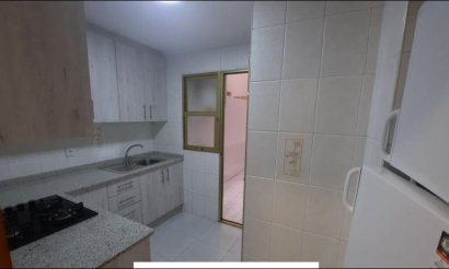 Resale - Apartment / flat - Torrevieja - La Mata
