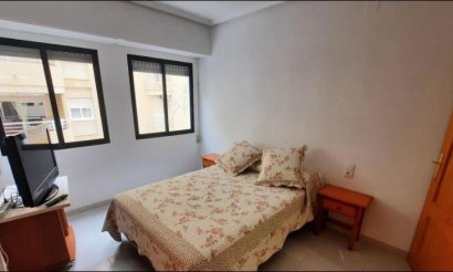 Resale - Apartment / flat - Torrevieja - La Mata