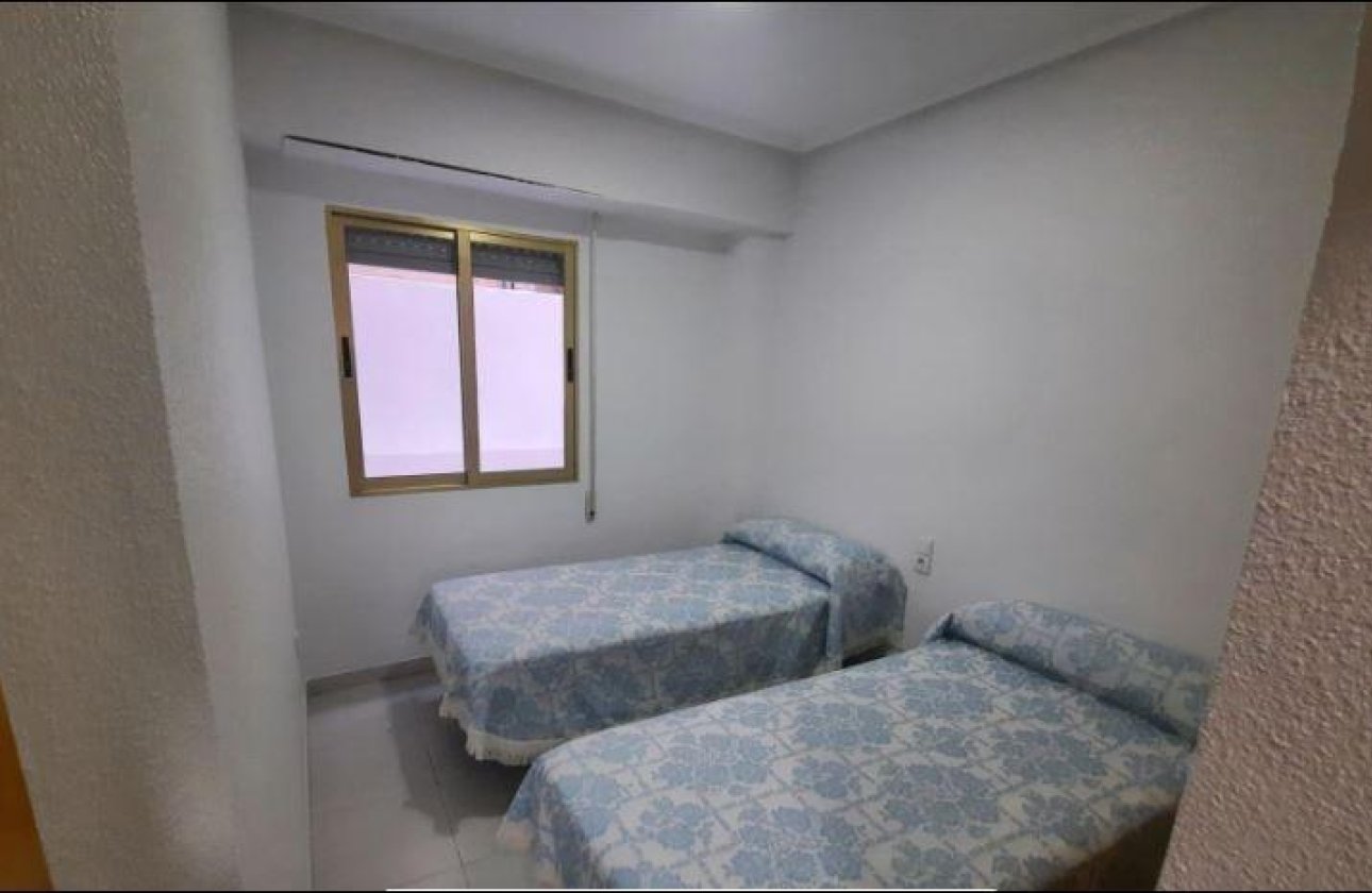Resale - Apartment / flat - Torrevieja - La Mata