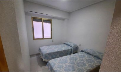 Resale - Apartment / flat - Torrevieja - La Mata